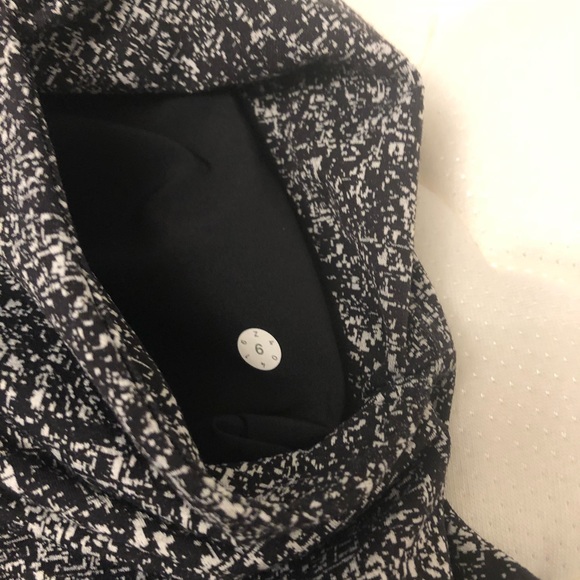 Lululemon drawstring pants - Picture 3 of 5